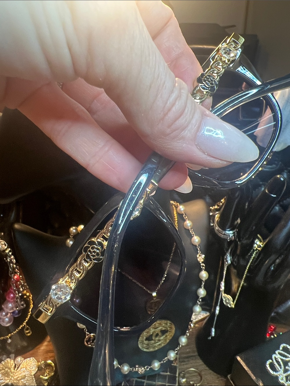 CHANEL Black and Gold Crystal-Embellished Eyewear Chain - Picture 1 of 7